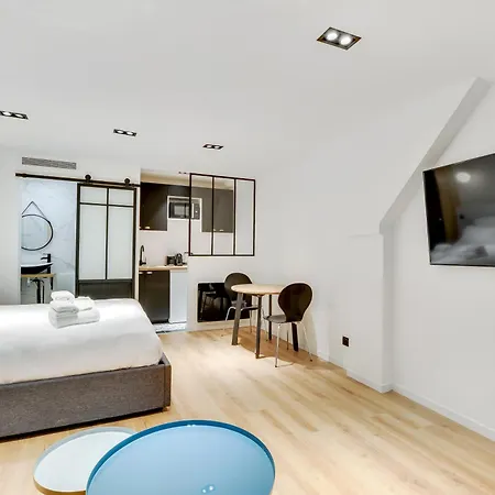 Pick A Flat's In Le Marais - Rue Du Chemin Parigi